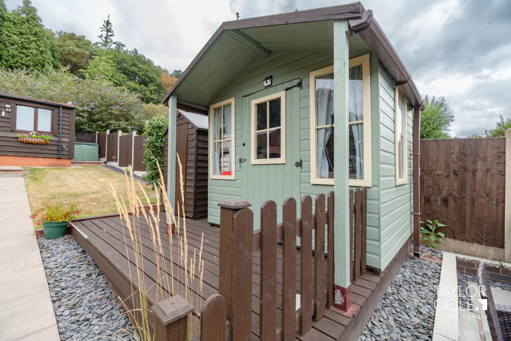 Additional image 27 of Watling Street, Hints