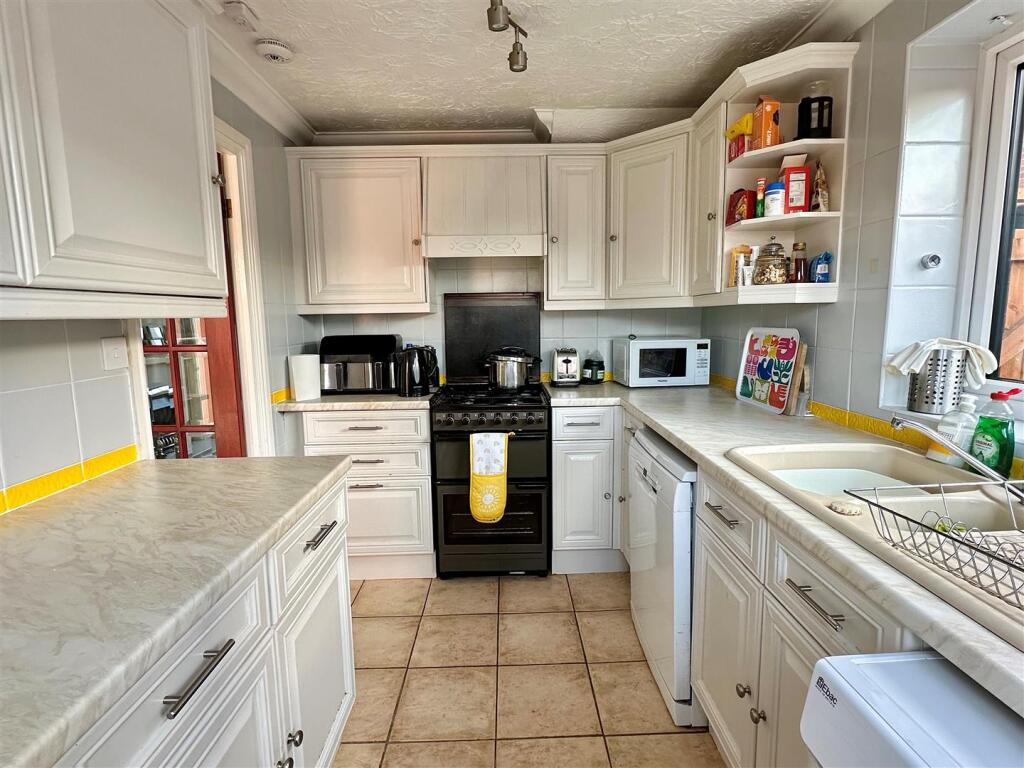 Additional image 11 of Fairwater Crescent, Alcester