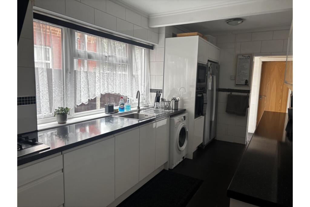 Additional image 8 of Monk Road, Birmingham, B8