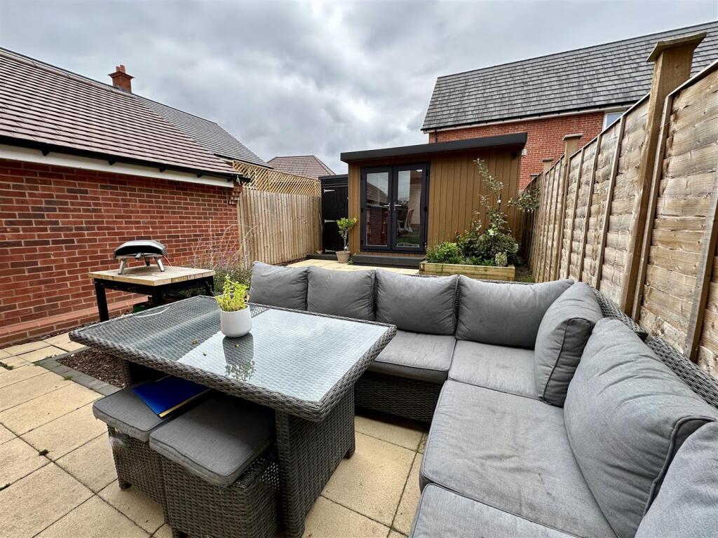 Additional image 9 of Mayors Drive, Alcester