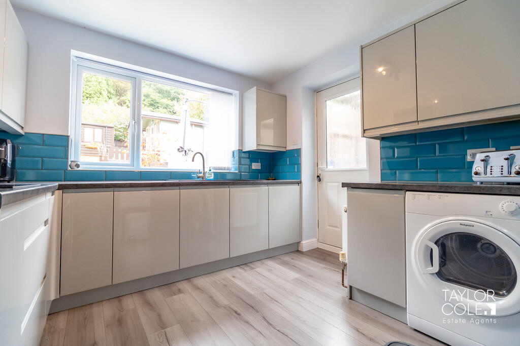 Additional image 12 of Watling Street, Hints