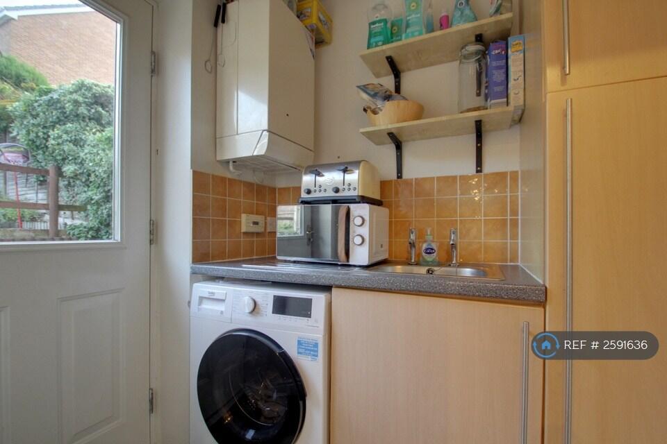 Additional image 6 of Taylor Way, Oldbury, B69