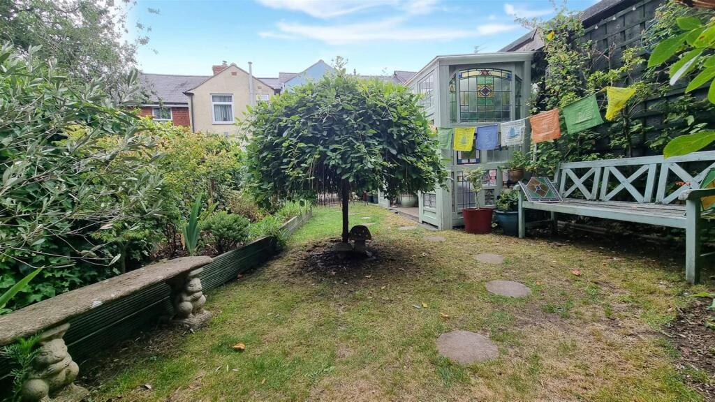 Additional image 14 of May Lane, Hollywood