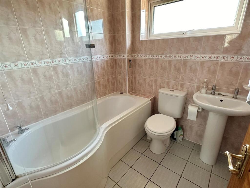 Additional image 26 of Fairwater Crescent, Alcester