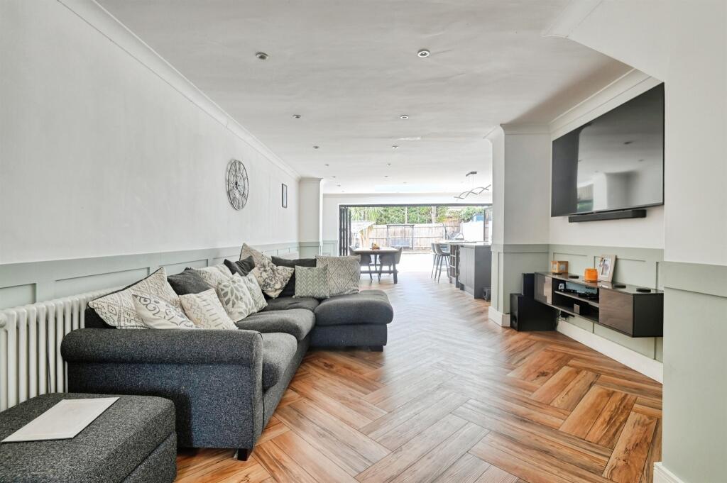 Additional image 4 of Cutshill Close, BIRMINGHAM