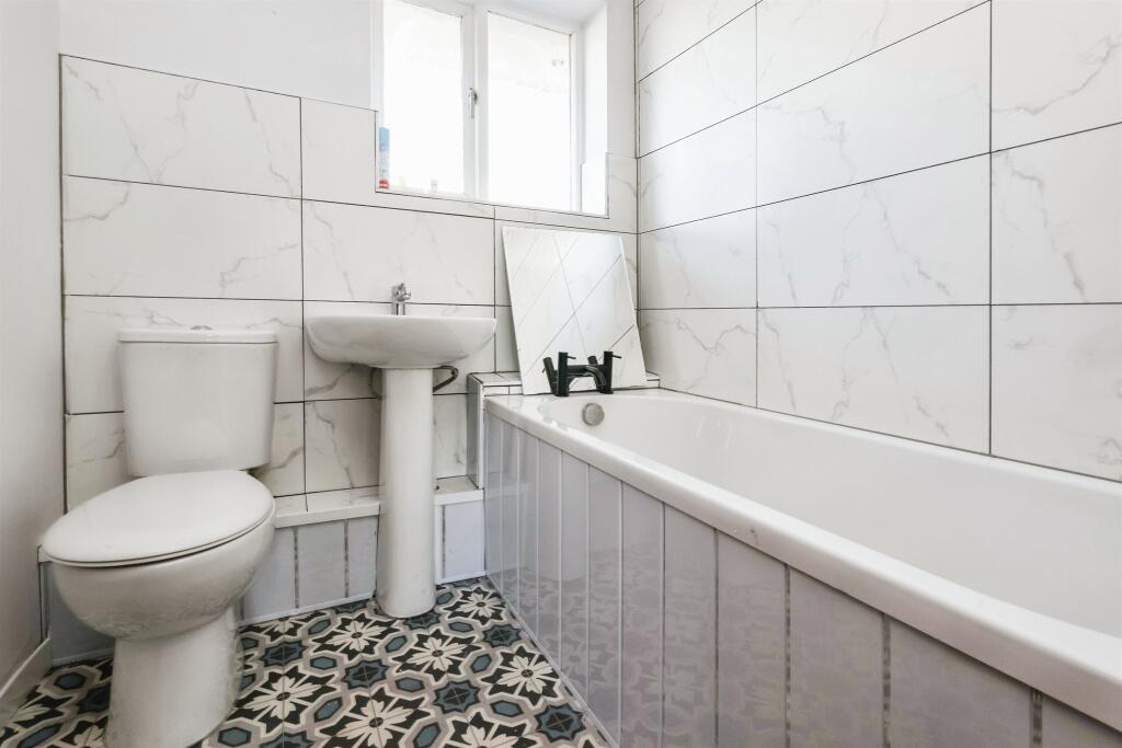 Additional image 13 of The Moorings, Oldbury