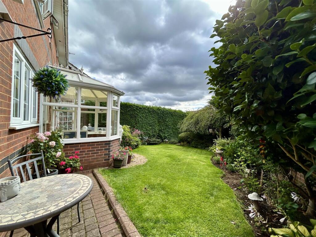 Additional image 26 of Ross, Rowley Regis