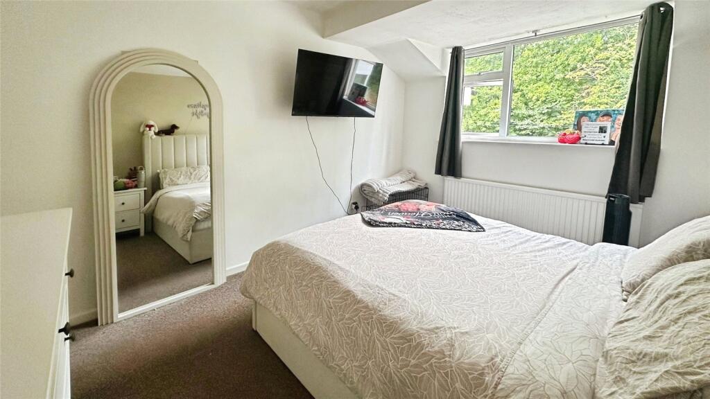 Additional image 13 of Stourbridge Road, Catshill, Bromsgrove