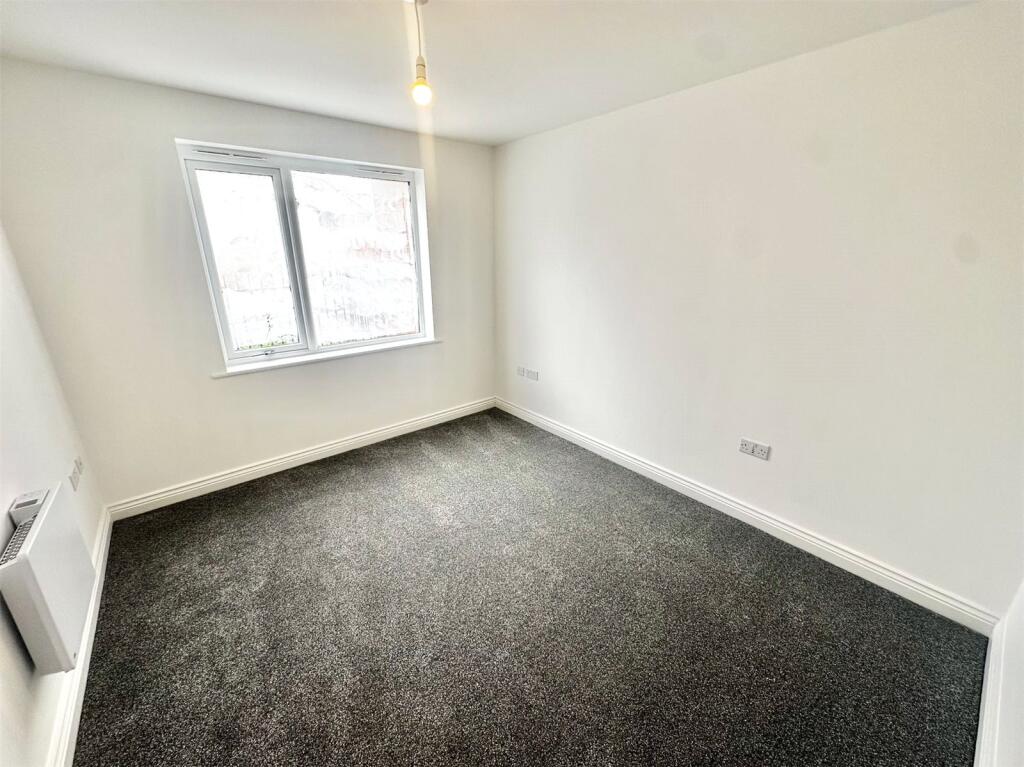 Additional image 5 of The Woodlands, Oldbury, West Midlands, B68