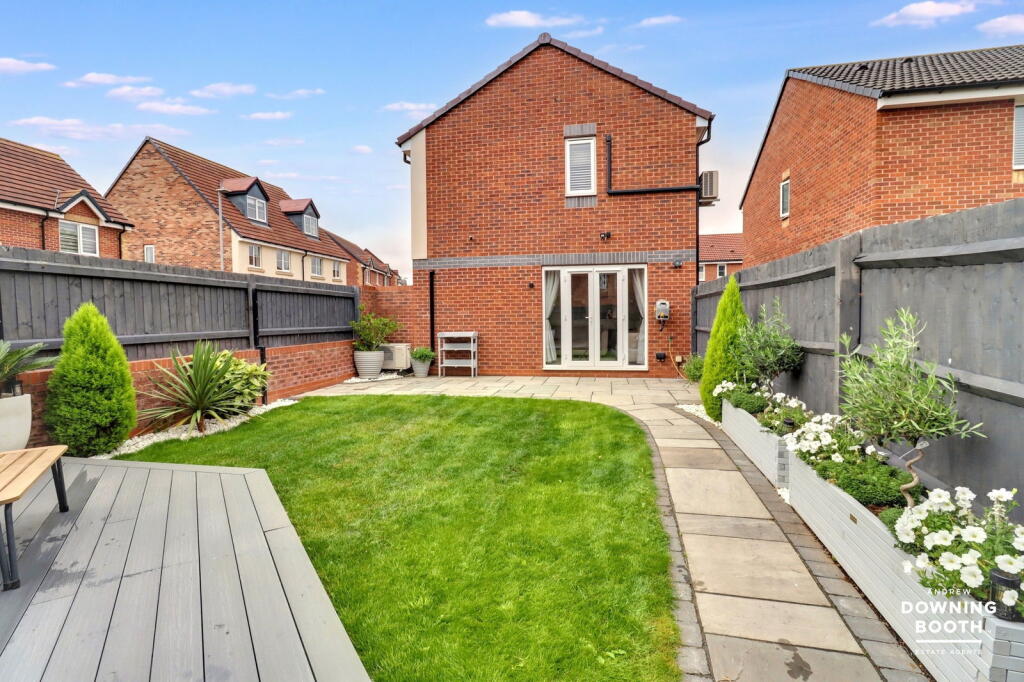 Additional image 27 of Carter Close, Tamworth, B79 8UE - Beautifully Presented Detached Home