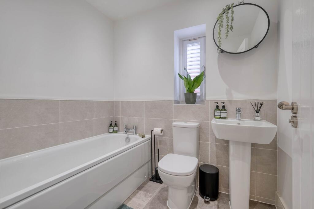 Additional image 25 of Groveley Lane, Cofton Hackett, B45