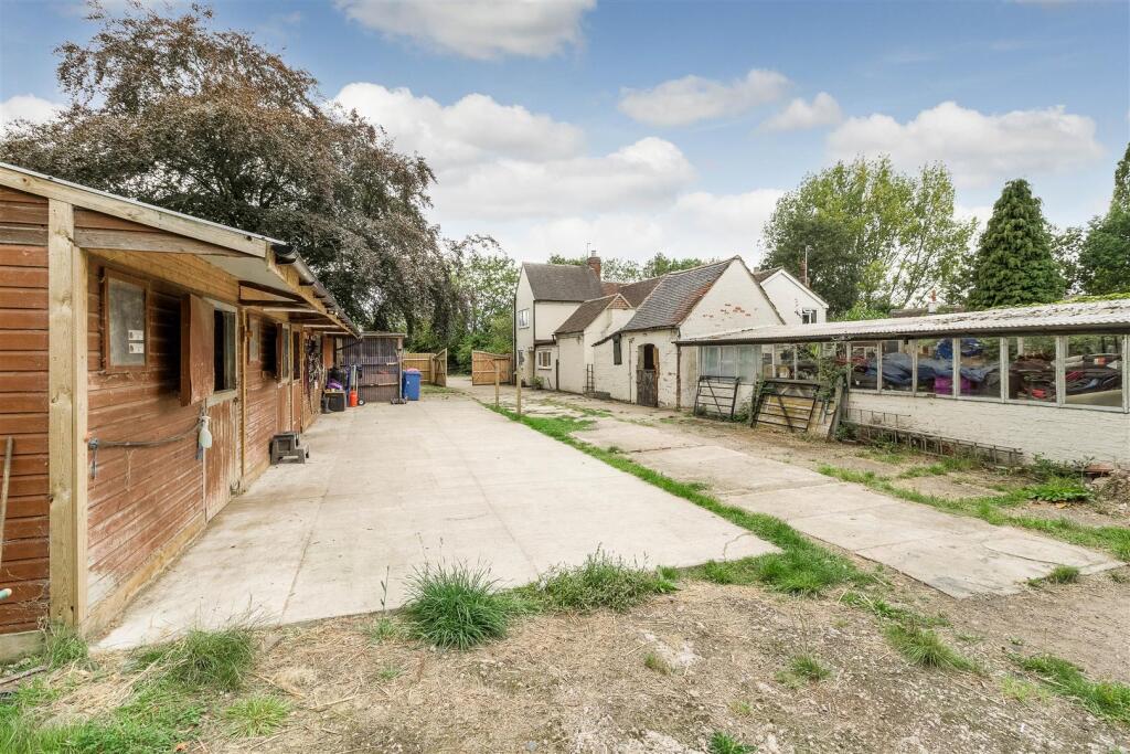 Additional image 10 of 19 Cottage Lane, Coleshill, B46