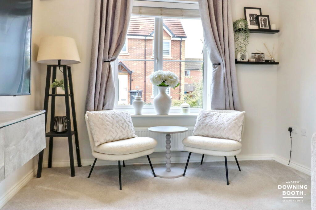Additional image 5 of Carter Close, Tamworth, B79 8UE - Beautifully Presented Detached Home