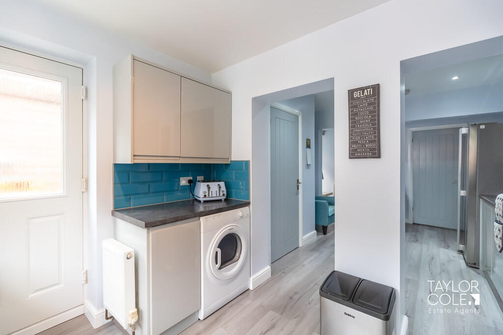 Additional image 13 of Watling Street, Hints