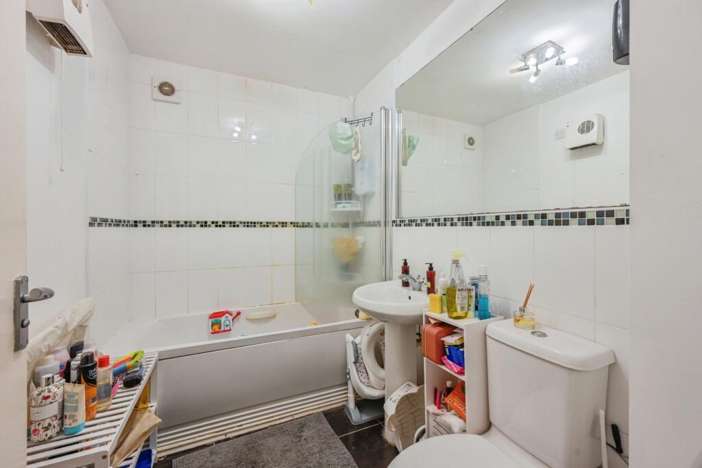 Additional image 4 of Tame Close, Wilnecote, Tamworth, Staffordshire, B77