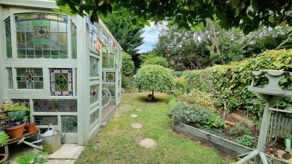 Additional image 11 of May Lane, Hollywood