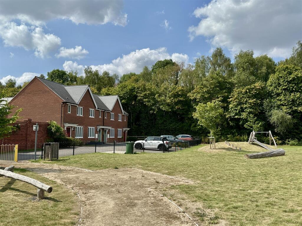 Additional image 13 of Mayors Drive, Alcester