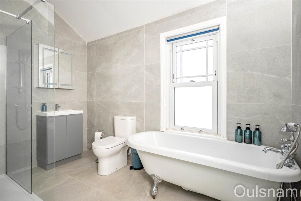 Additional image 11 of The Crescent, Bromsgrove, Worcestershire, B60