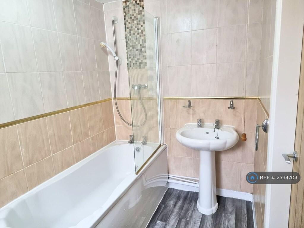 Additional image 19 of Vicarage Road, Smethwick, B67