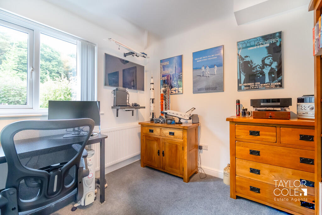 Additional image 20 of Watling Street, Hints