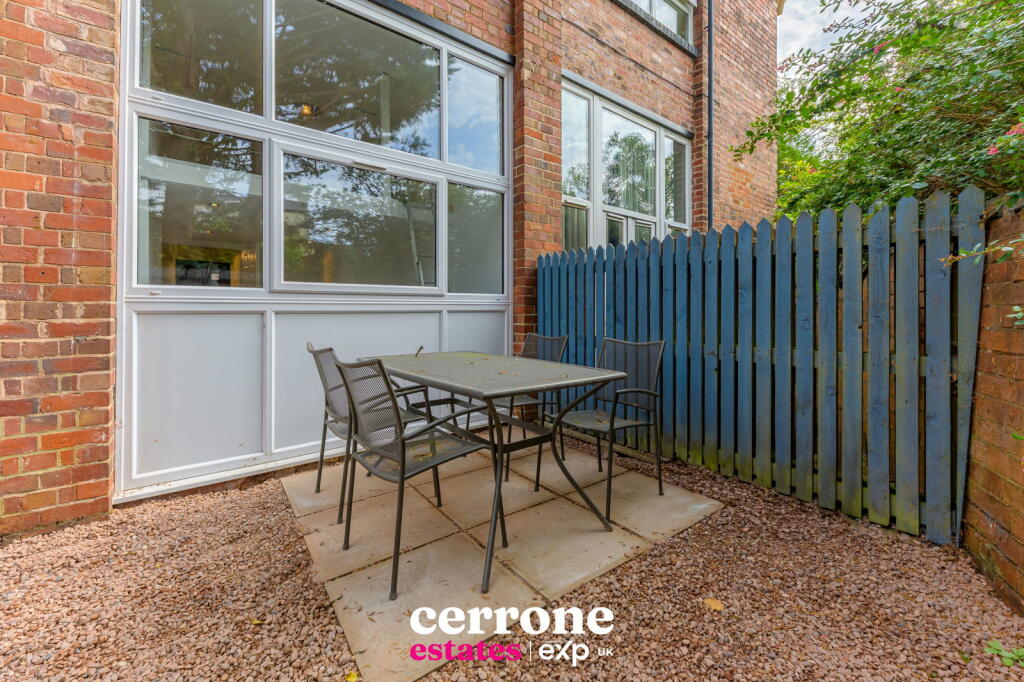 Additional image 14 of Crescent House, Mount Pleasant, Redditch, B97 4JT