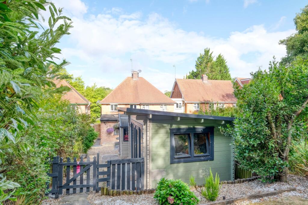 Additional image 23 of Enfield Road, Hunt End, B97