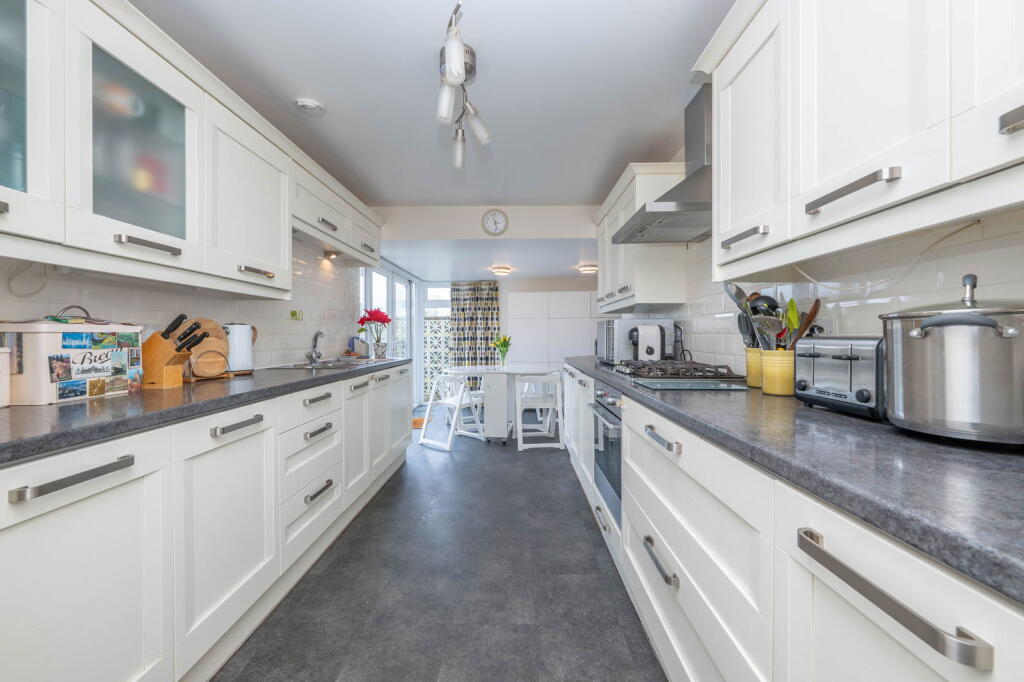 Additional image 4 of Brook End Drive, Henley-In-Arden