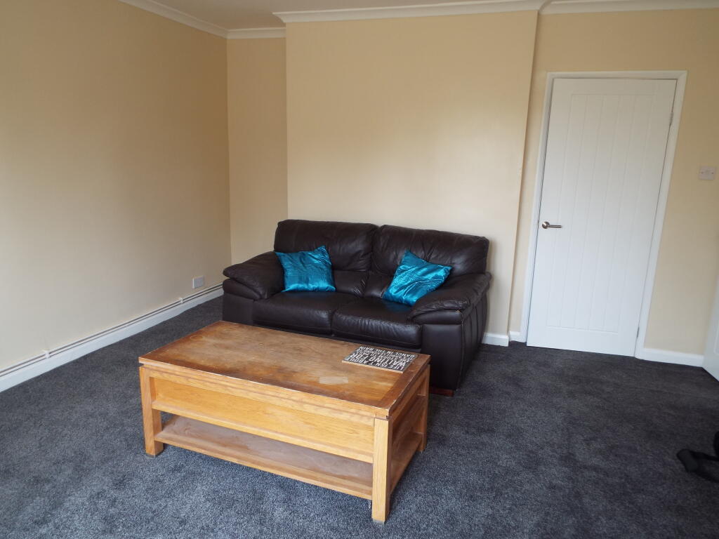 Additional image 3 of Oak Tree Avenue, Redditch