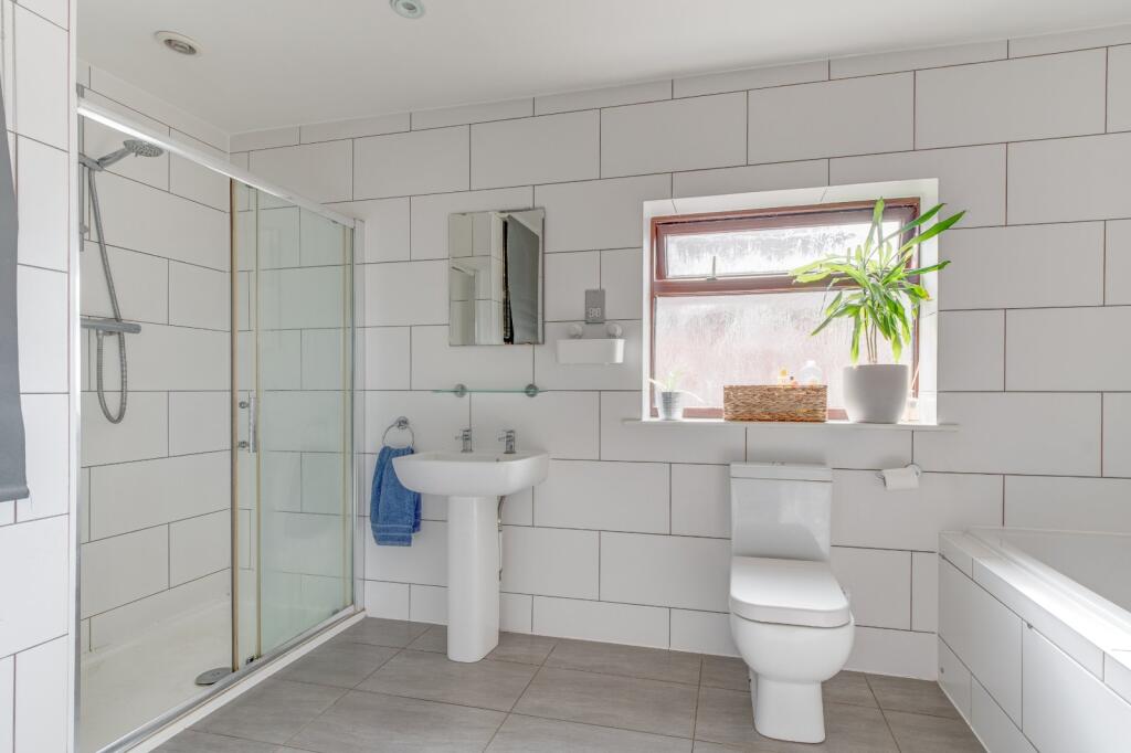 Additional image 11 of The Meadway, Headless Cross, Redditch, B97