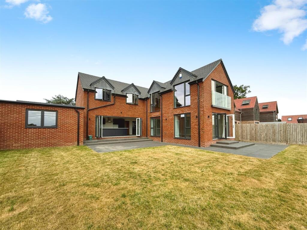 Additional image 16 of Stratford Road, Wootton Wawen