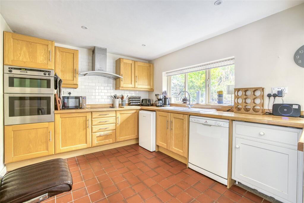 Additional image 7 of High St, Bruton, Somerset, BA10