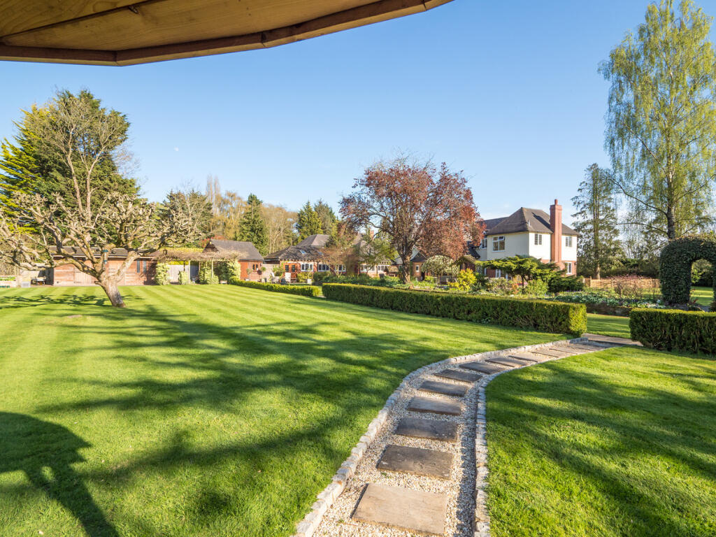 Additional image 35 of Clearwell House, Nearly 2 Acres, No Chain