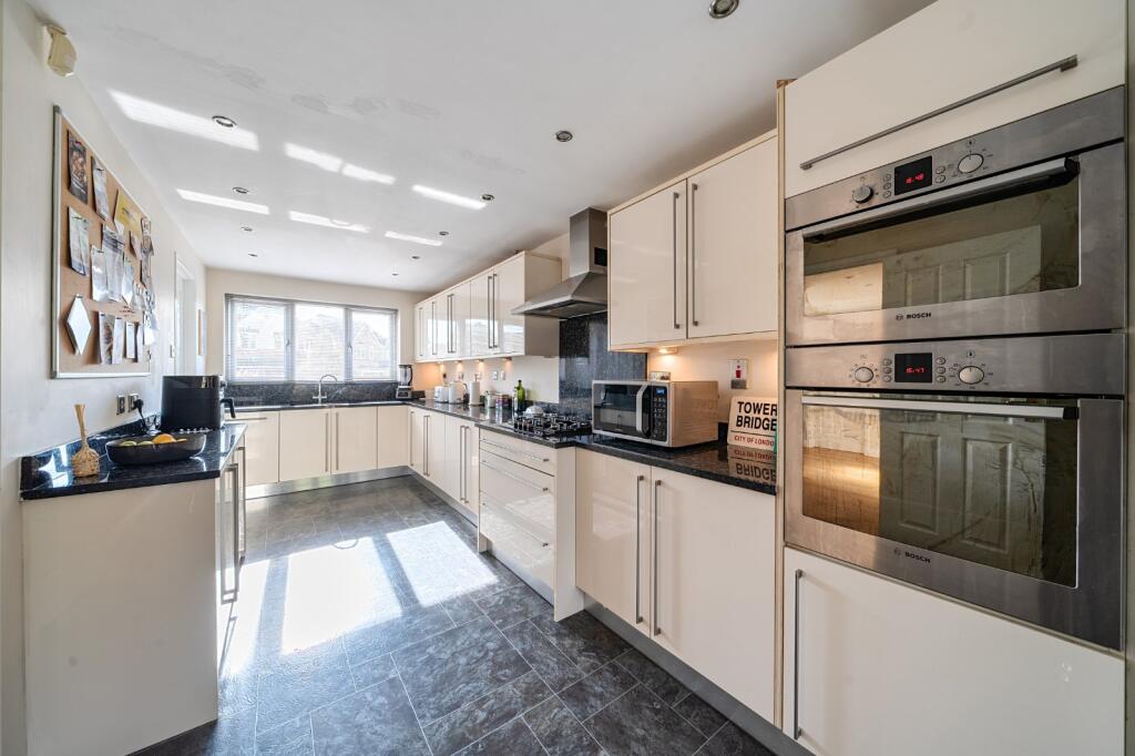 Additional image 3 of Tansley Close, Dorridge, Solihull, West Midlands, B93