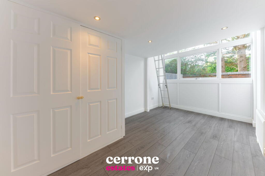 Additional image 9 of Crescent House, Mount Pleasant, Redditch, B97 4JT