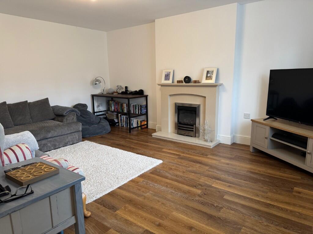 Additional image 4 of Duffield Lane