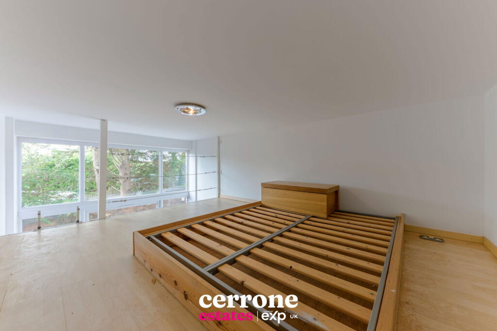 Additional image 11 of Crescent House, Mount Pleasant, Redditch, B97 4JT