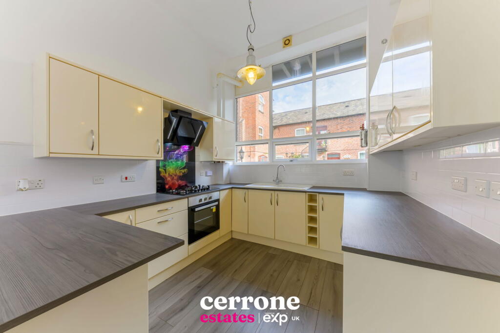 Additional image 5 of Crescent House, Mount Pleasant, Redditch, B97 4JT