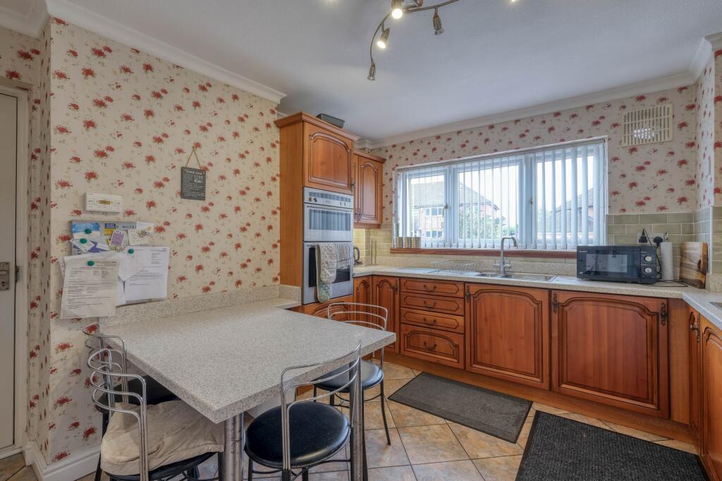 Additional image 22 of Loxley Avenue, Shirley, B90