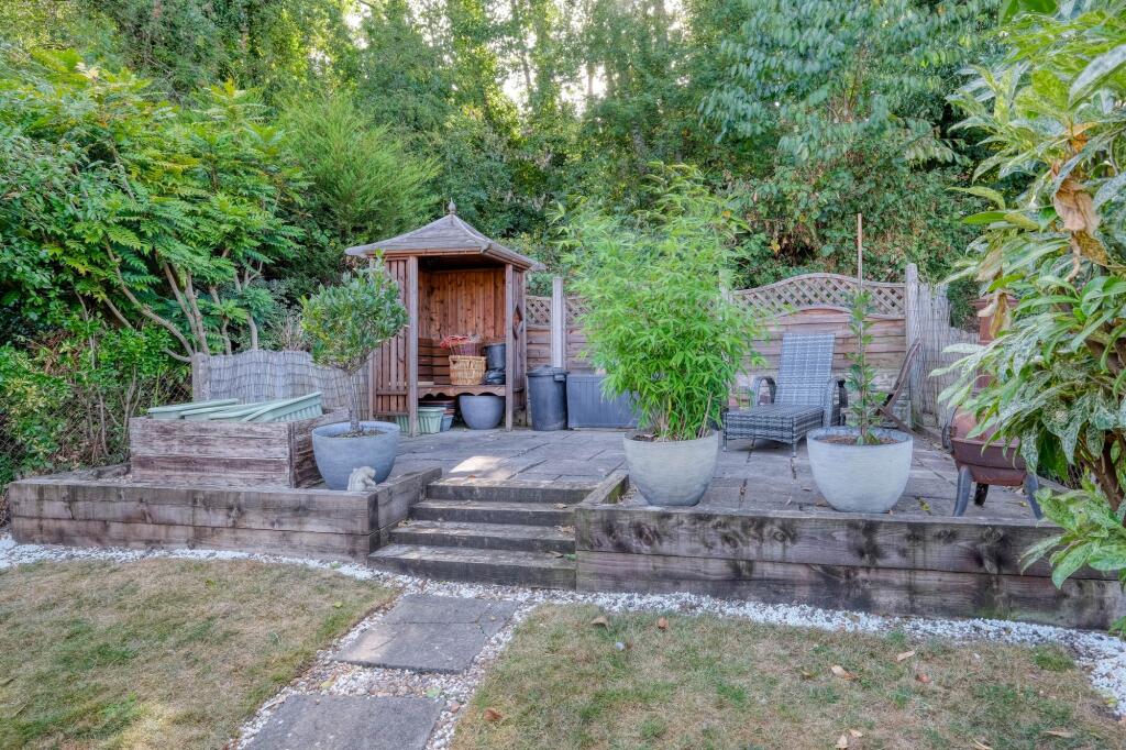 Additional image 20 of Enfield Road, Hunt End, B97