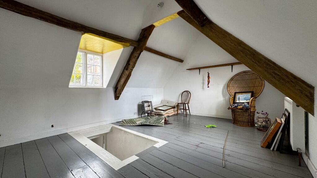 Additional image 9 of High Street, Bruton, Somerset, BA10 0AW