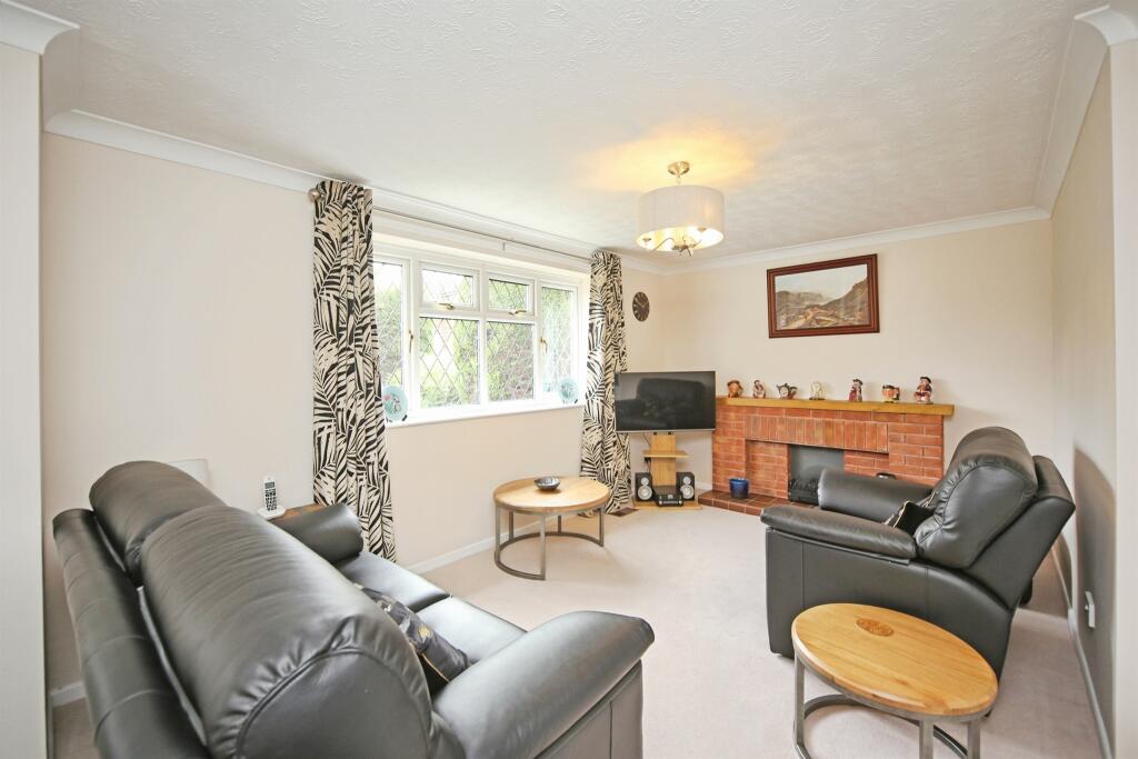 Additional image 19 of Kempsford Close, Redditch
