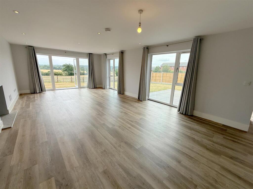 Additional image 5 of Stratford Road, Wootton Wawen