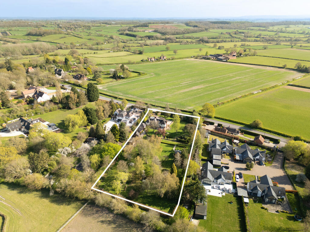 Additional image 5 of Clearwell House, Nearly 2 Acres, No Chain