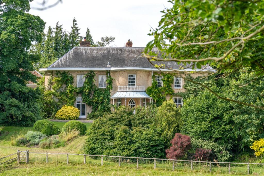 Additional image 19 of Coombe Hill, Bruton, Somerset, BA10