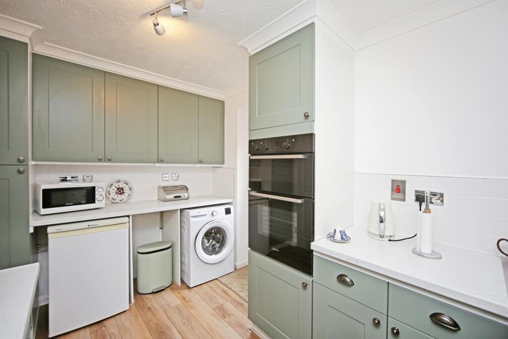 Additional image 6 of Kempsford Close, Redditch