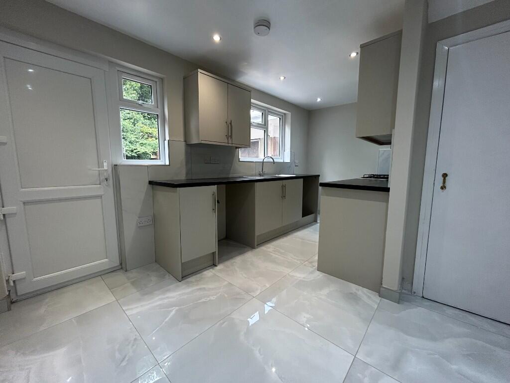 Additional image 4 of Walsgrave Drive, Solihull, West Midlands, B92 9PG