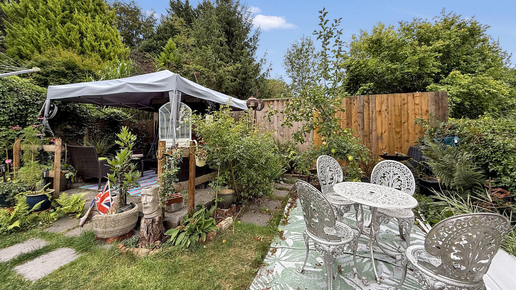 Additional image 15 of Chalford Gardens, Westbury