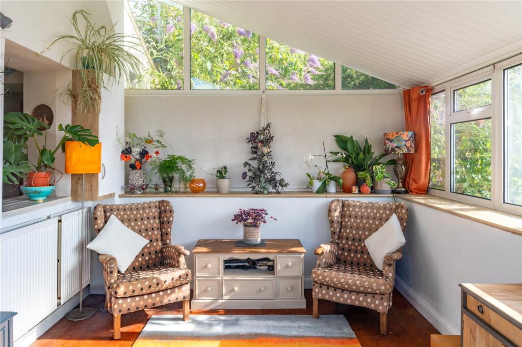 Additional image 31 of Coombe Hill, Bruton, Somerset, BA10