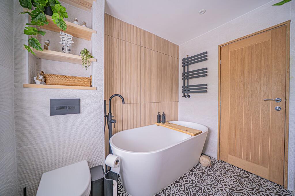 Additional image 13 of Warwick Road, Knowle, B93