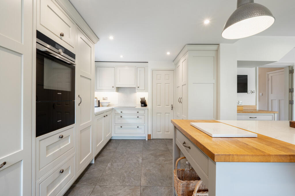 Additional image 12 of Clearwell House, Nearly 2 Acres, No Chain